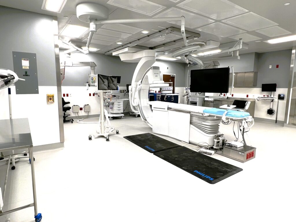Operating rooms like this one have specific air pressure, lighting and electrical requirements that create challenges for engineers. Courtesy: Certus